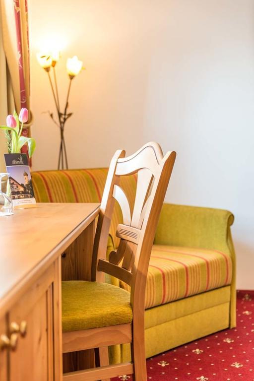 Metzgerei Gasthof Oberhauser - Hotel Zur Post Egling Dış mekan fotoğraf