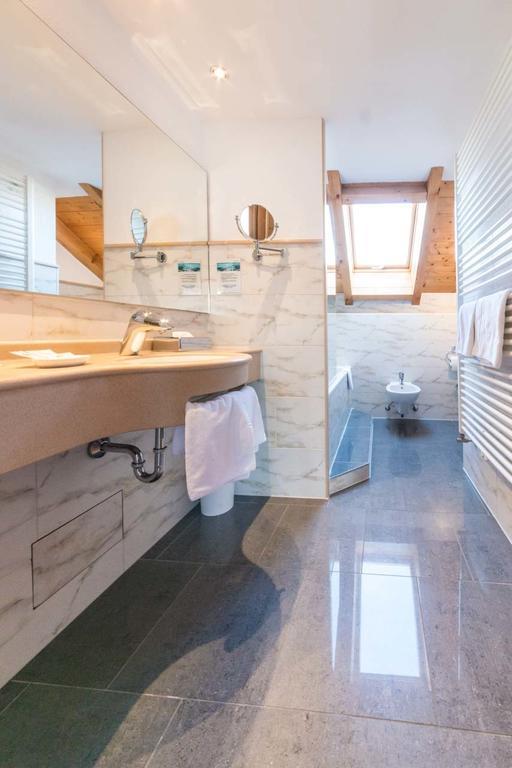 Metzgerei Gasthof Oberhauser - Hotel Zur Post Egling Dış mekan fotoğraf